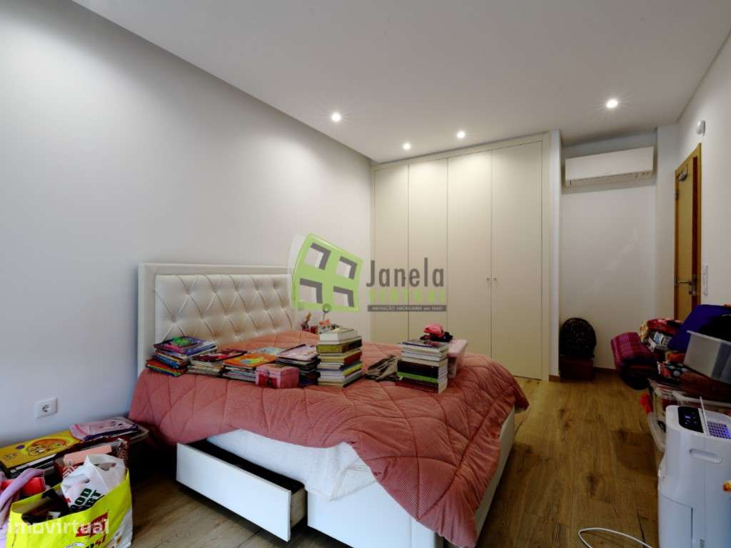 Moradia Isolada T4, com Garagem , Alhos Vedros-9