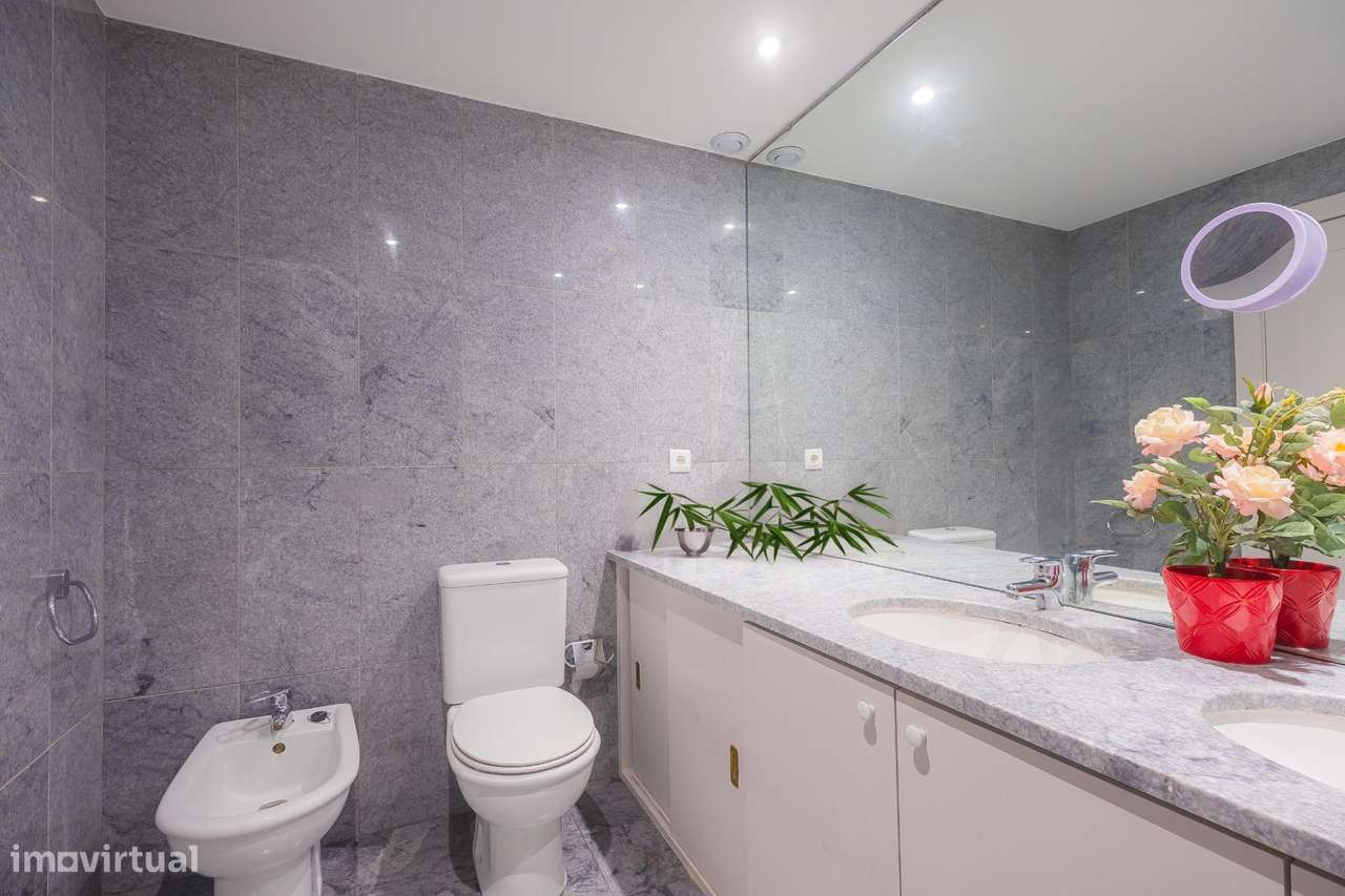 Exclusivo Duplex T5 no prestigiado “CONDOMÍNIO S. JOÃO BOSCO”-26