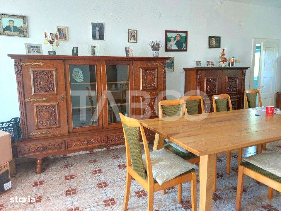 Casa cu multe oportunitati pretabila regim hotelier sau casa de locuit - Imagine principală: 5/19