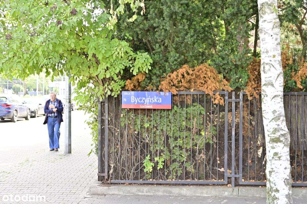 Na sprzedaż dom przy ul. Byczyńskiej, Warszawa-4