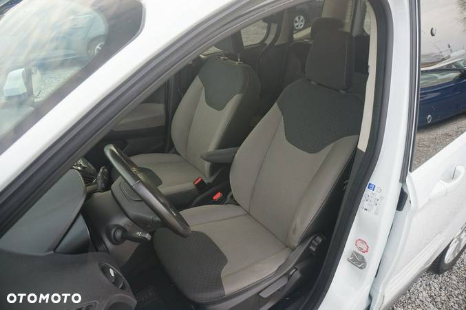 Ford Tourneo Courier 1.0 EcoBoost Titanium - 22