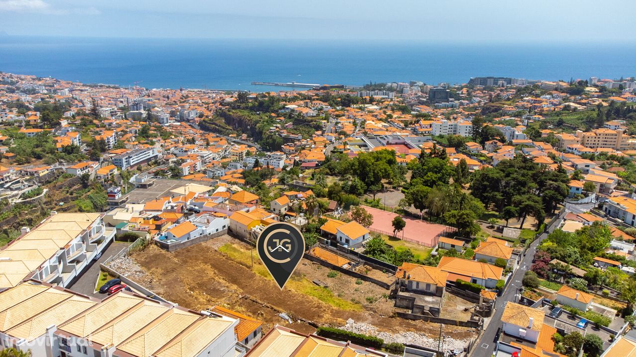 Terreno de 2992 m2 no Caminho de São Roque, Funchal