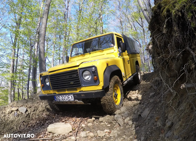 Land Rover Defender 110 High Capacity Pick Up - 5