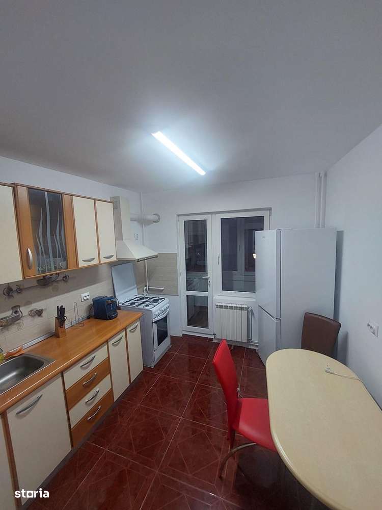 AP. 3 CAMERE PIATA SUDULUI, CENTRALA TERMICA, 70 MP, METROU 8 MINUTE - Imagine principală: 5/9