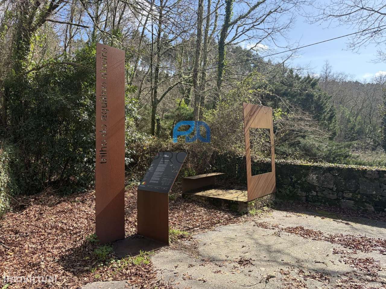 Armazém com 140 m2 inserido em terreno com 1989m2-28