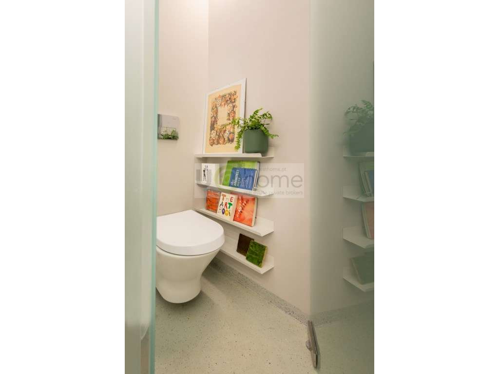 Estúdio em condomínio com piscina na avenida da Liberdade-6