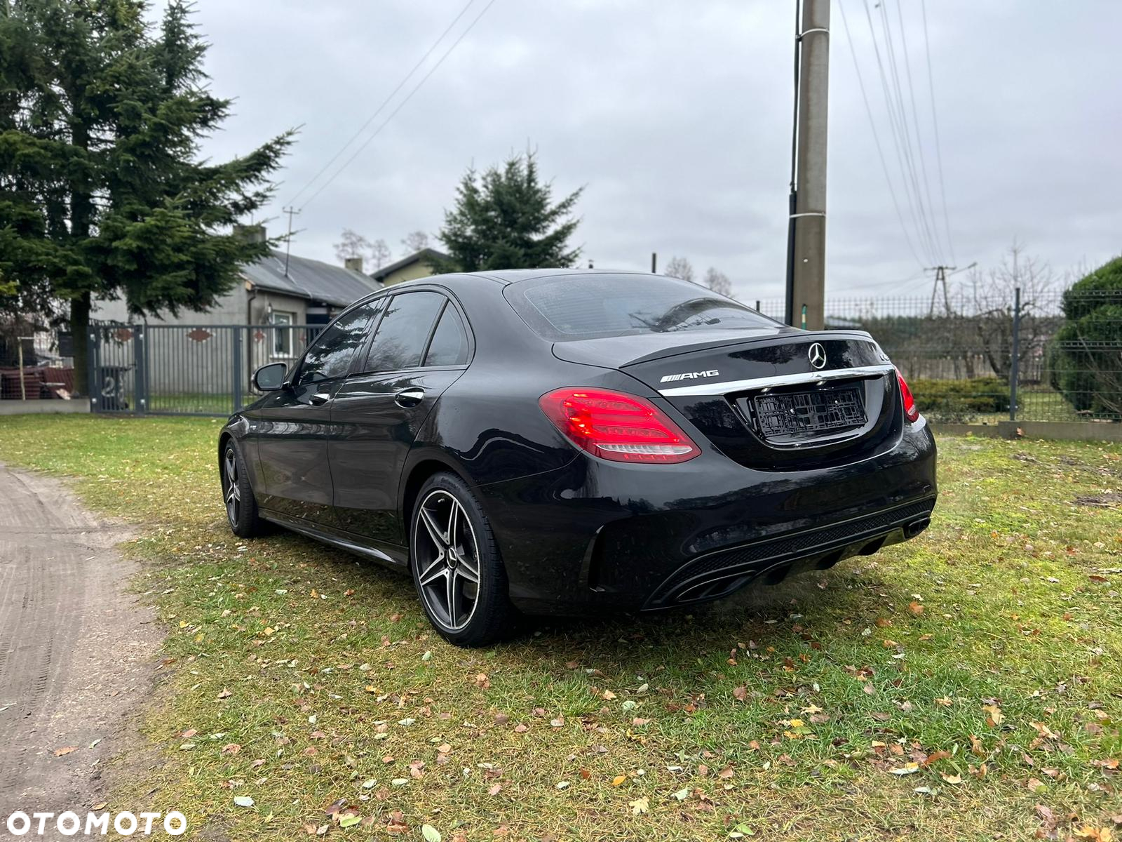 Mercedes-Benz Klasa C AMG 43 4-Matic - 14