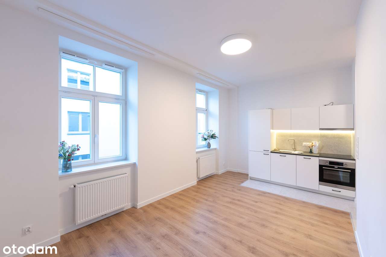 Studio| Wrzesińska| Metro M2| Nieumeblowane| Bez prowizji| - Pełny obrazek: 1/7