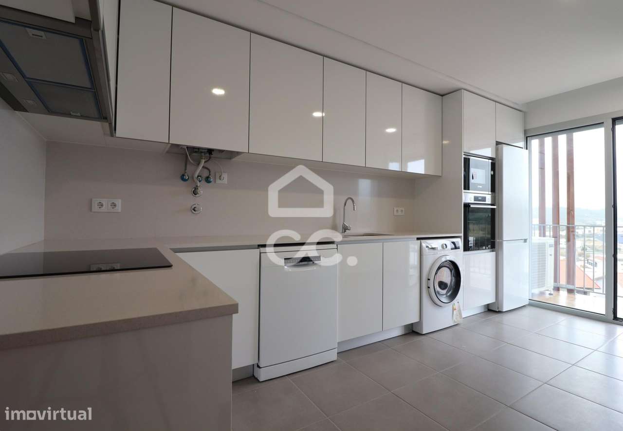 Apartamento T2 com garagem novo em São Martinho do Bispo - Grande imagem: 2/14
