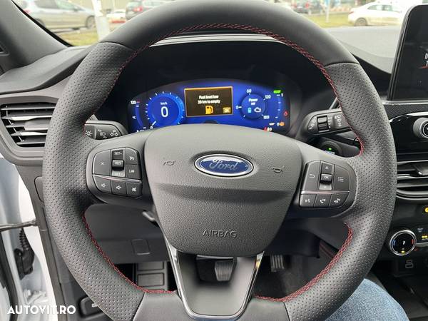 Ford Kuga - 15