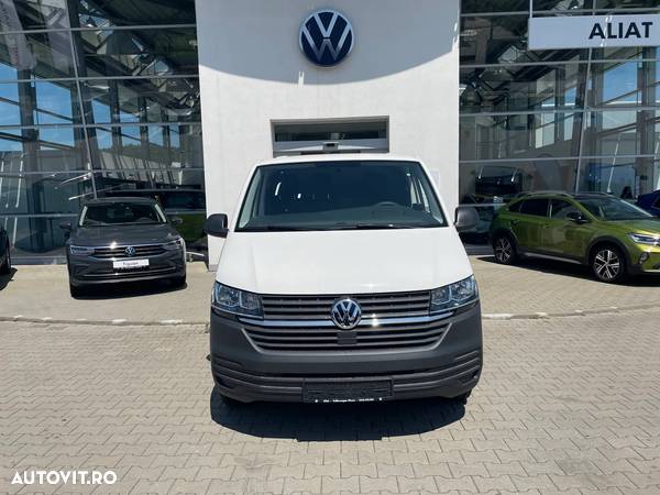 Volkswagen Transporter - 1