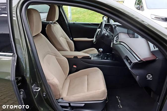 Lexus UX 200 GPF Elegance 2WD - 9