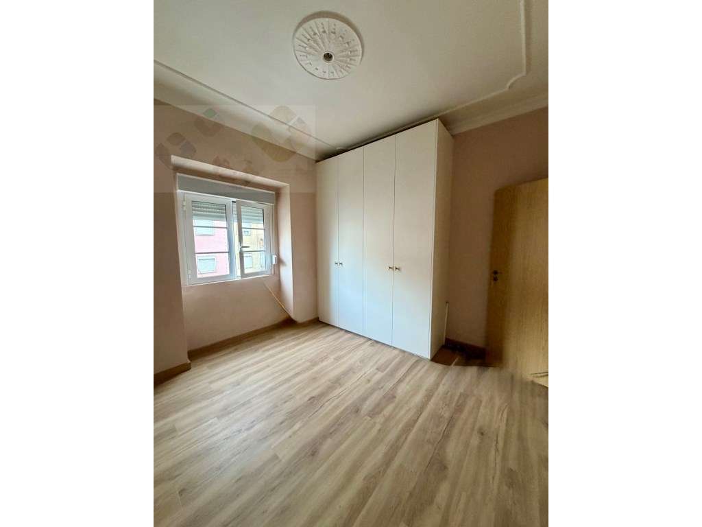 Ótimo T2 - Amadora centro (igreja)-9