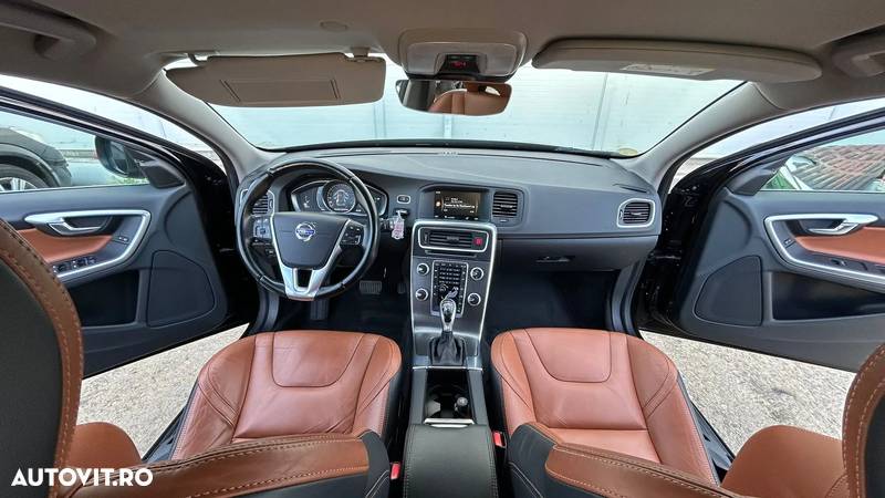 Volvo V60 D4 Geartronic Momentum - 12