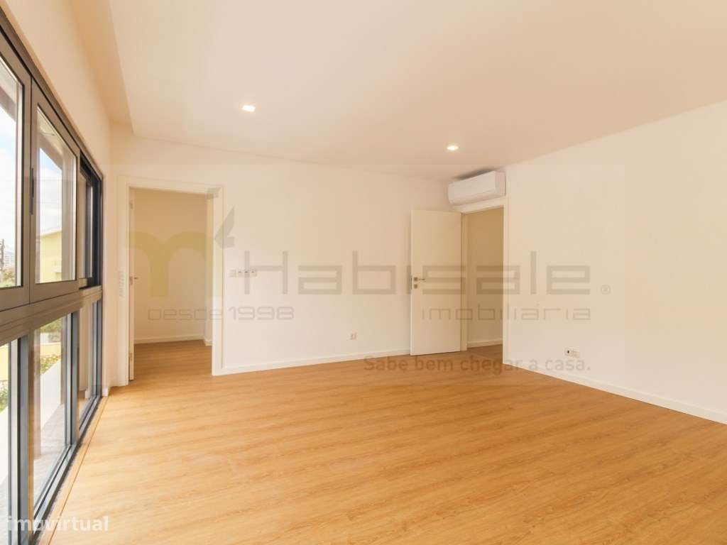 Moradia de Luxo com elevador, piscina e vista panorâmica, em Loures-21