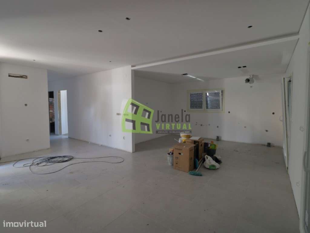 Moradia Isolada T3 Nova - Pinhal do General, Fernão Ferro-11