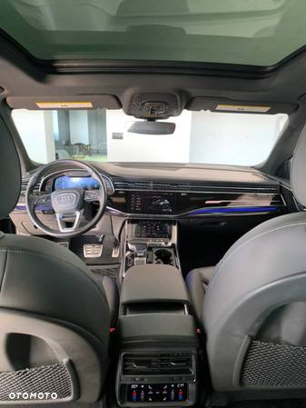 Audi Q8 55 TFSI mHEV Quattro Tiptronic - 24