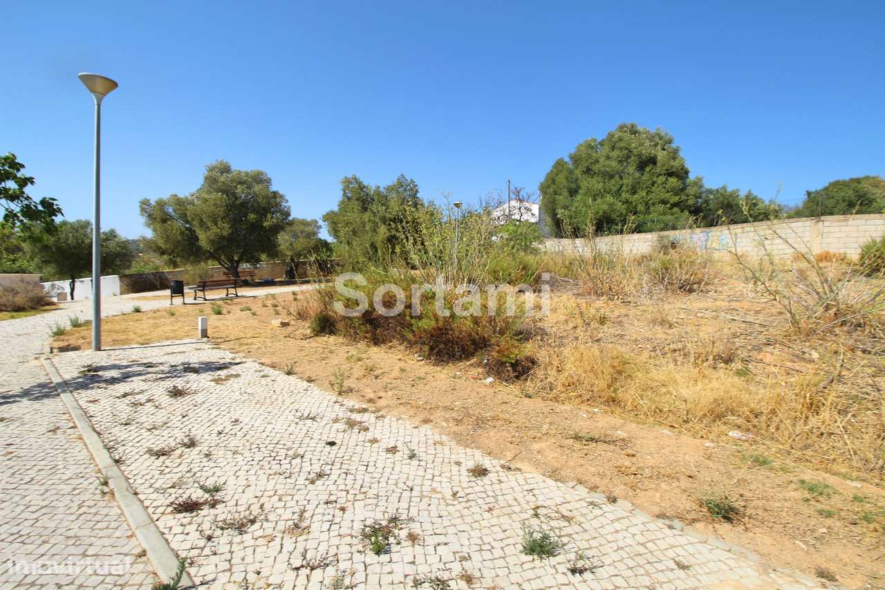 Terreno Para Construção  Venda em Loulé (São Sebastião),Loulé - Grande imagem: 2/8