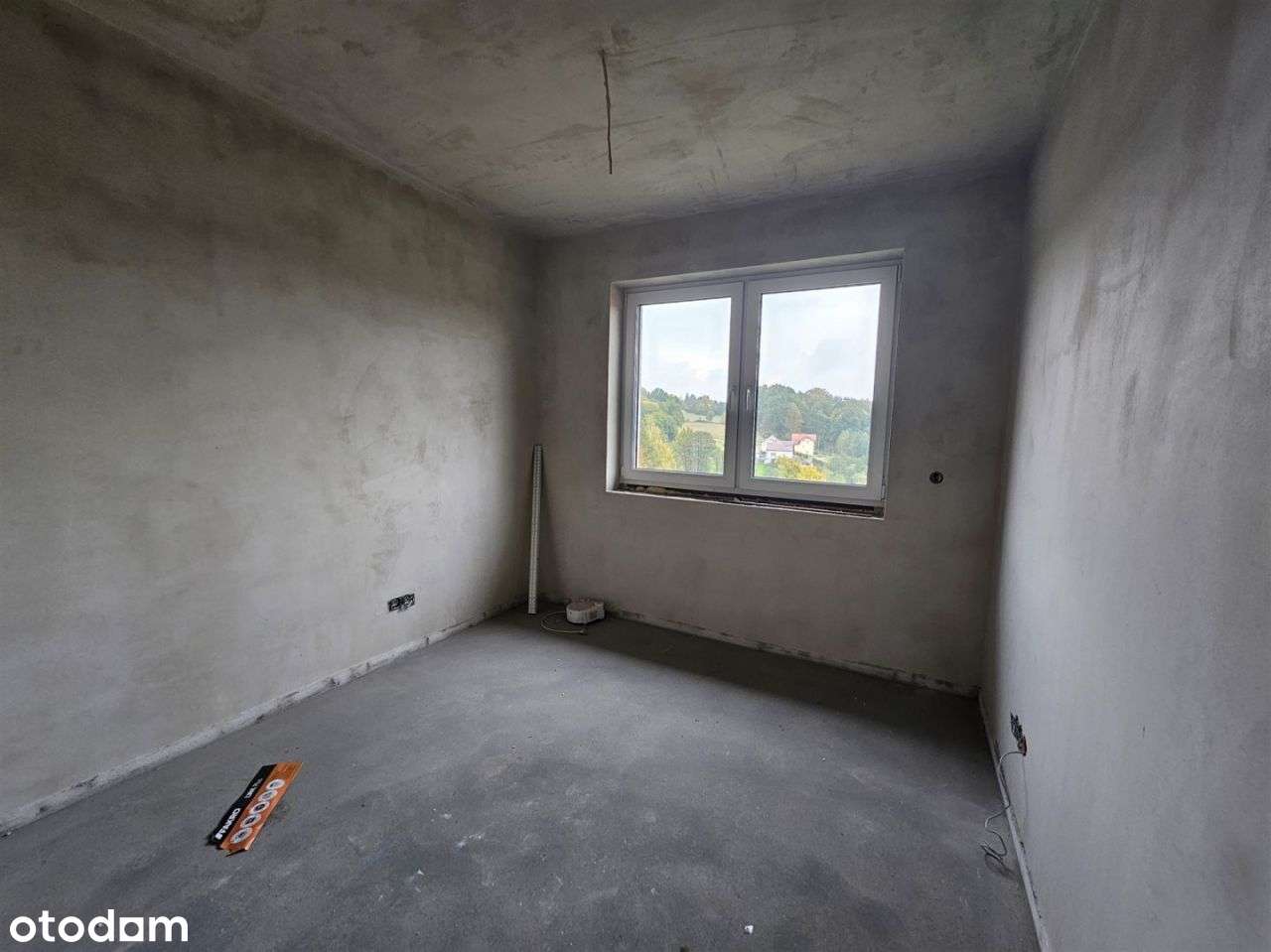 Gotowy solidnie wybudowany, podpiwniczony, Piękny-7