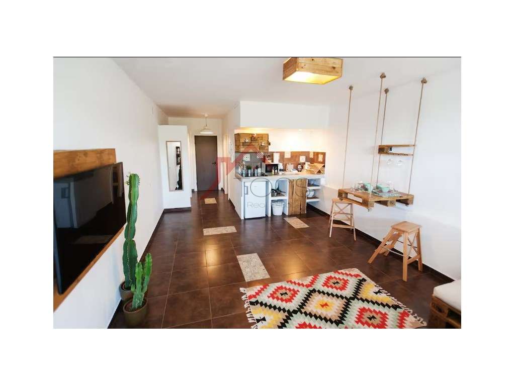 Apartamento T1 Remodelado com elevador em Quarteira, Loulé.-15