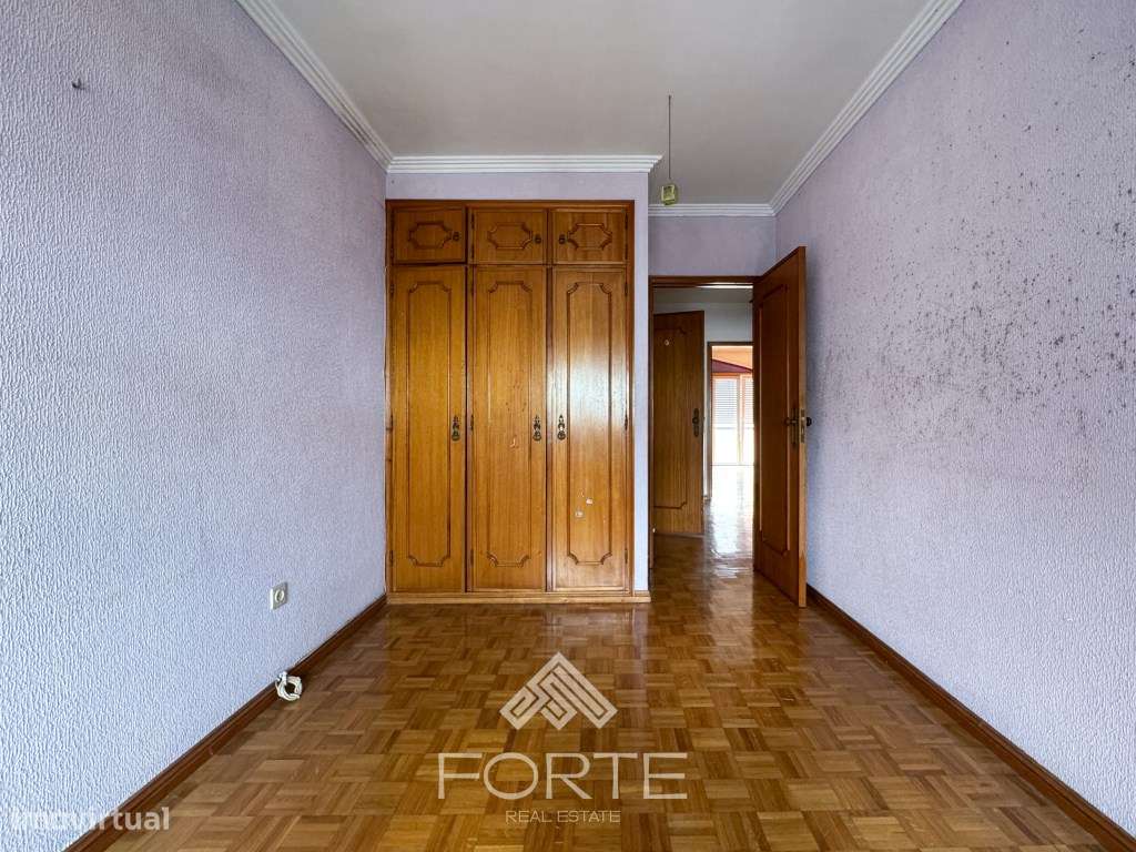Moradia em banda T3 em São João da Madeira-5