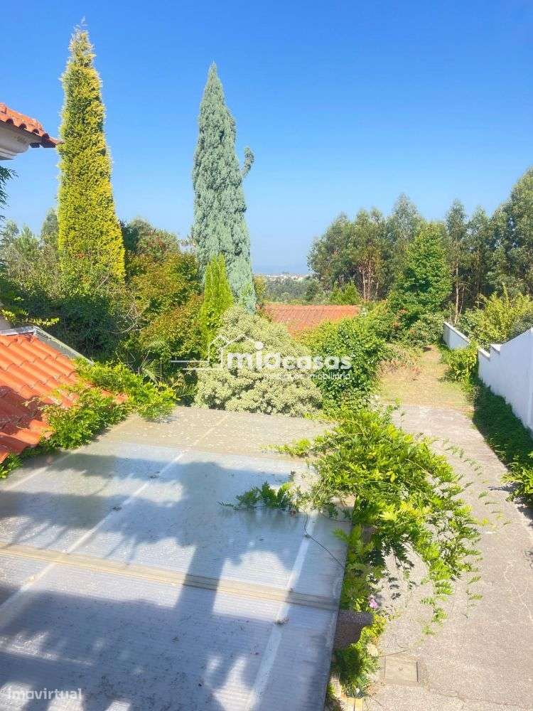 MORADIA T4+1 ISOLADA - OIÃ-37