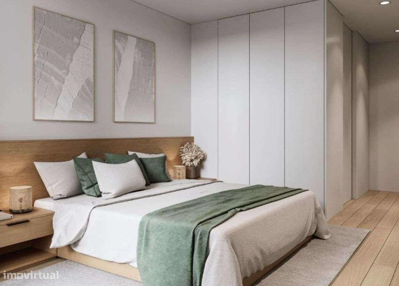 Apartamento T2 Duplex - VN Gaia ao Metro e VL8 - Grande imagem: 2/13