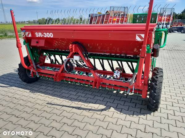 Agro-Masz SR300 - 1
