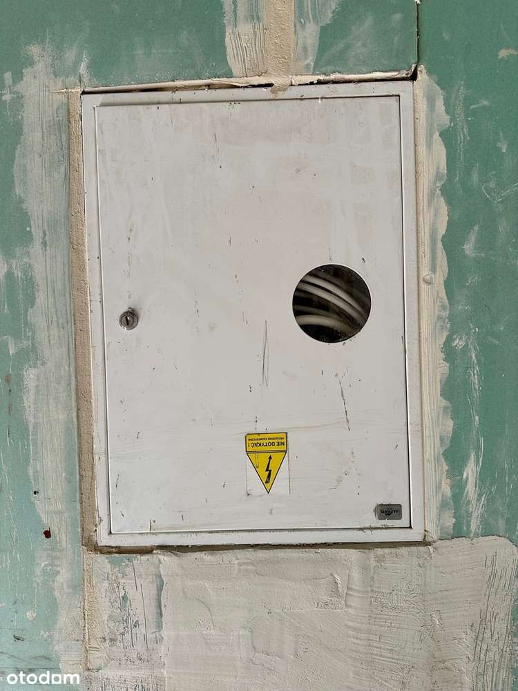 Samodzielny lokal z wejściem od ul.Rzeźnickiej-11