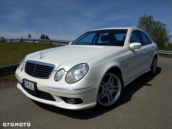 Mercedes-Benz Klasa E 55 AMG - 3