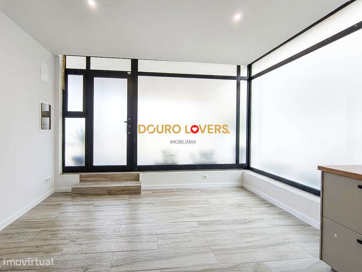 Apartamento T0 à venda na Rua da Constituição-6
