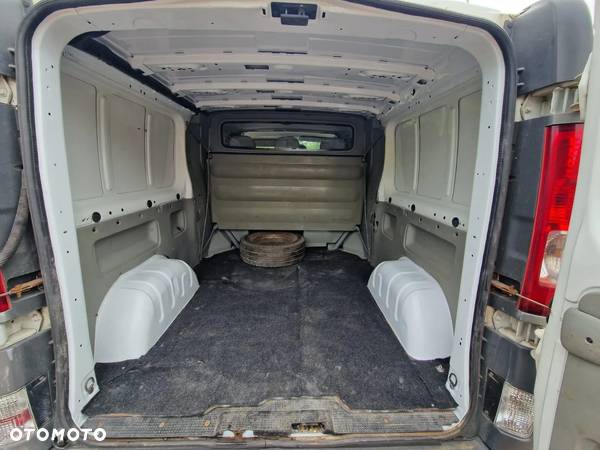 Renault Trafic - 17