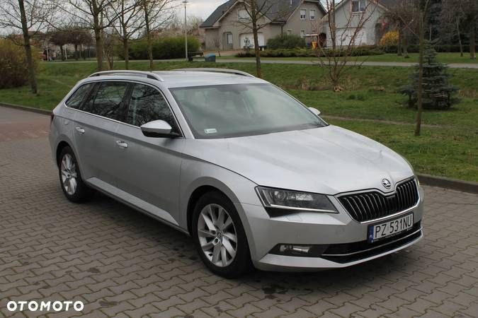 Skoda Superb 2.0 TDI Style - 20