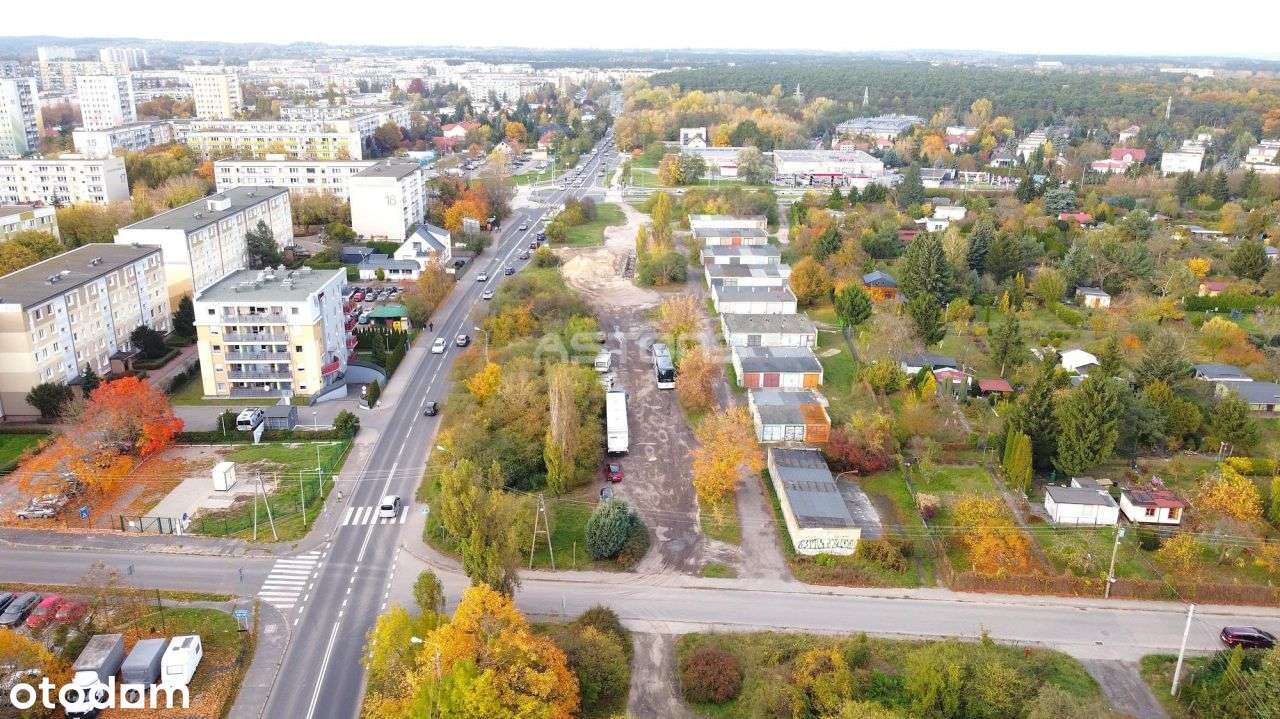 Garaż W Świetnej Lokalizacji Na Piątkowie!-0