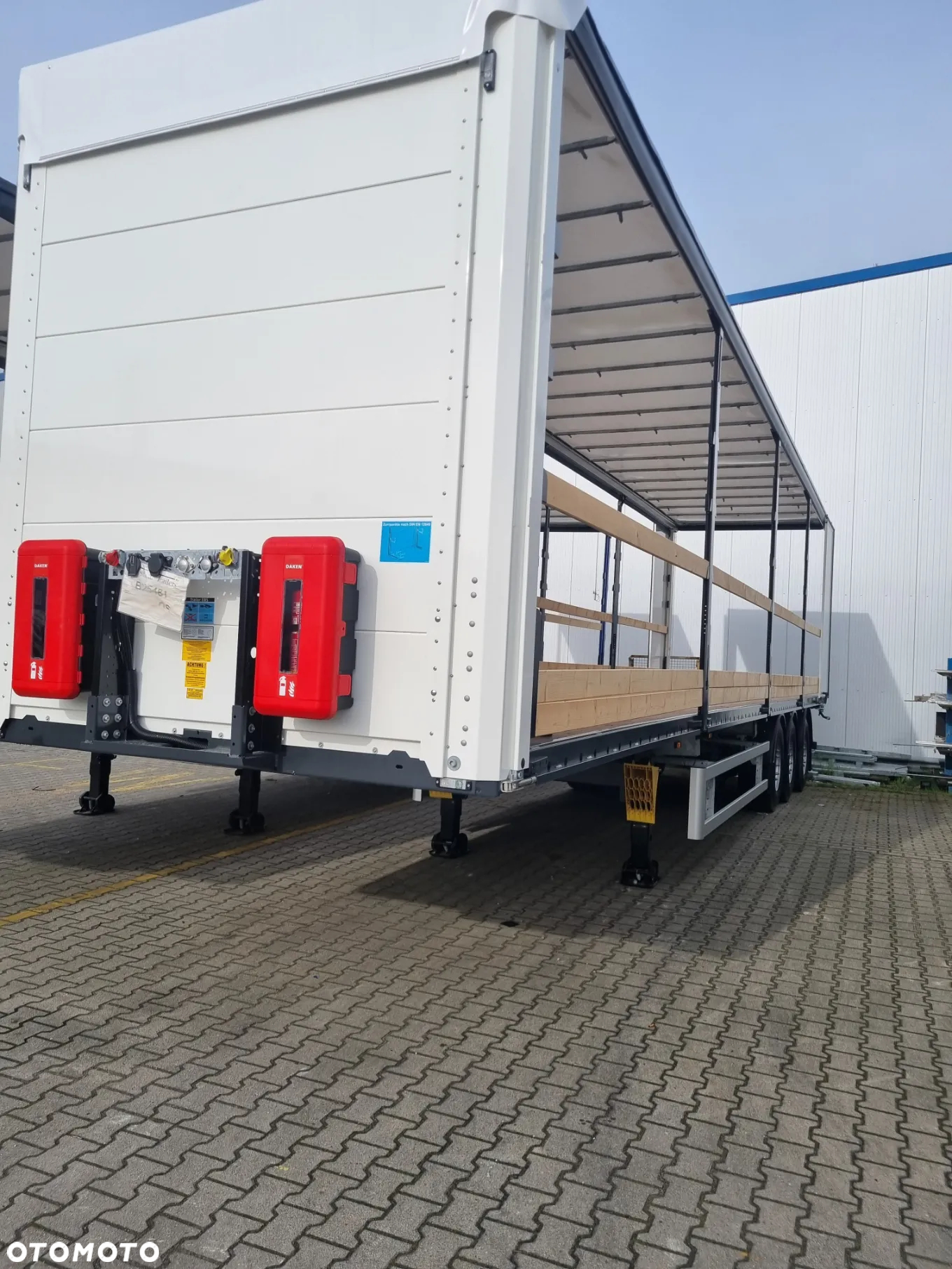 System Trailers Web-Trailer 3-Achs Schiebeplane + Bordwand + FLEXSTRAP - 3