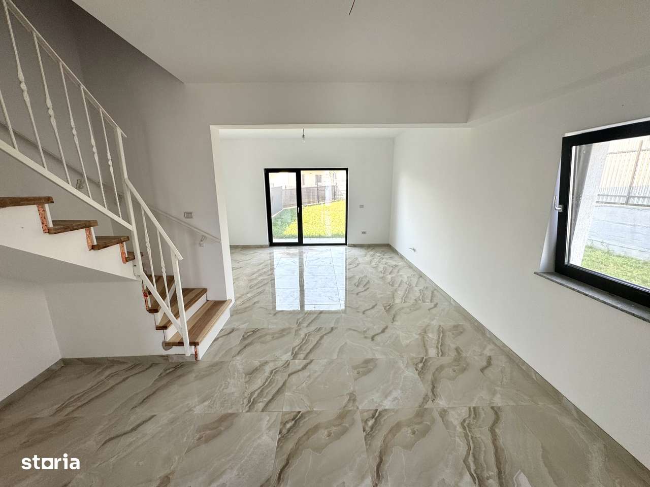 300 mp teren!Incalz in pard! Vila 3 camere, Valea Lupului - Imagine principală: 4/9