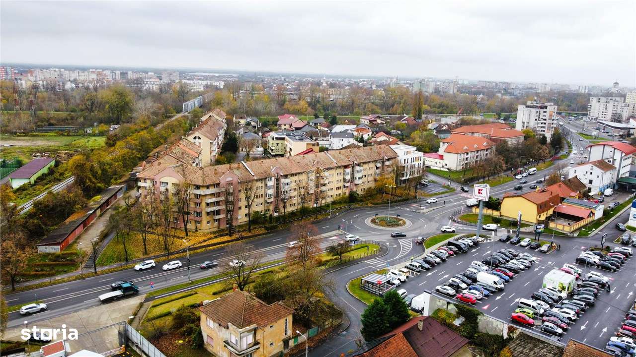 Central | Apartament spatios cu 4 camere | Etaj I-0