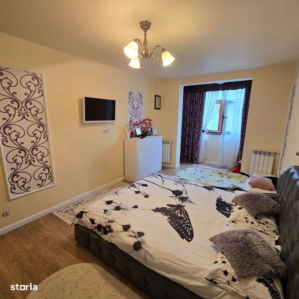 Vând apartament cu 4 camere ultracentral-9