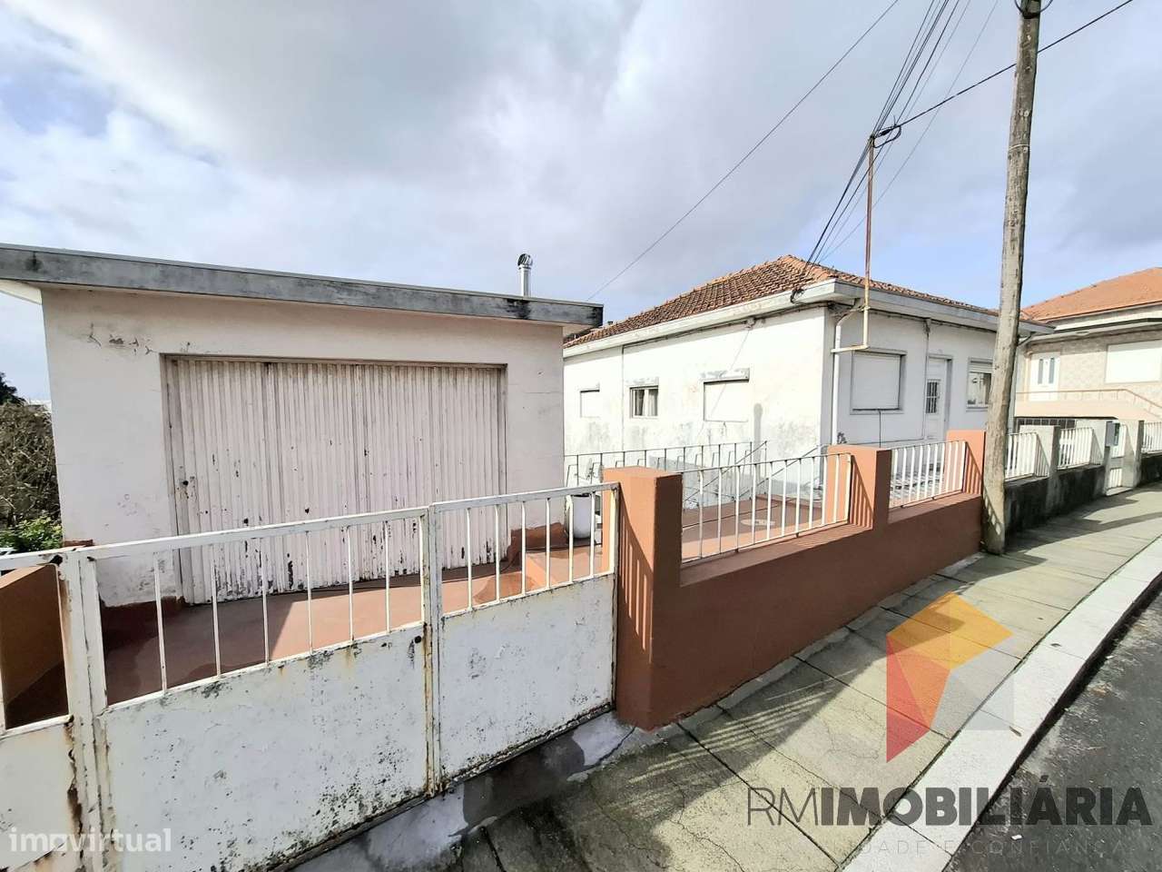 Moradia Bi-Familar em Fânzeres-25