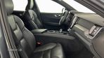 Volvo XC 60 2.0 B4 R-Design Geartronic - 11