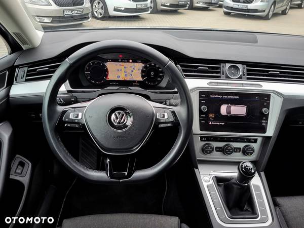 Volkswagen Passat 1.5 TSI EVO Comfortline - 11