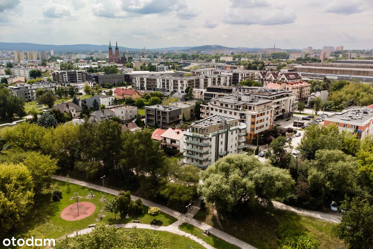 Komfortowe mieszkanie na sprzedaż wsród zieleni w sercu Kielc-15