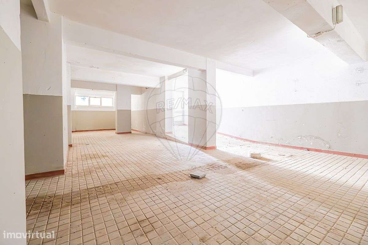 Garagem  para arrendamento - Grande imagem: 3/13