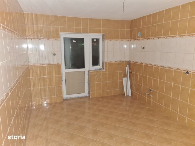 Casa 6 camere, 850 mp teren,Serbanesti- Bacau-5