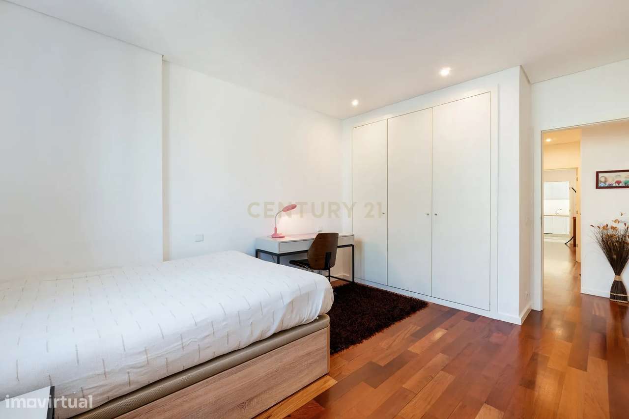 Fantástico Apartamento T3  | 212m² | Bessa | Boavista-18