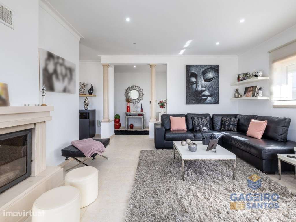 Moradia Independente T4 +1 em São Martinho do Porto-13