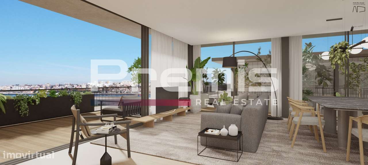 Penthouse T4 de Luxo na 1ª Linha de Mar – Vistas Panorâmicas Rio e Mar-23