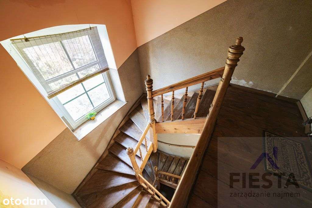 Duże mieszkanie w kamienicy do remontu-13