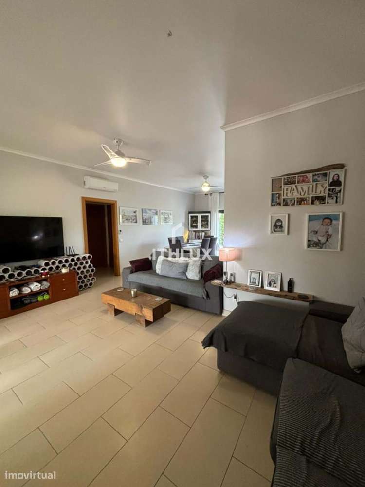 Propriedade Excepcional de 3 Quartos com Apartamento Separado no Cênic - Grande imagem: 5/24