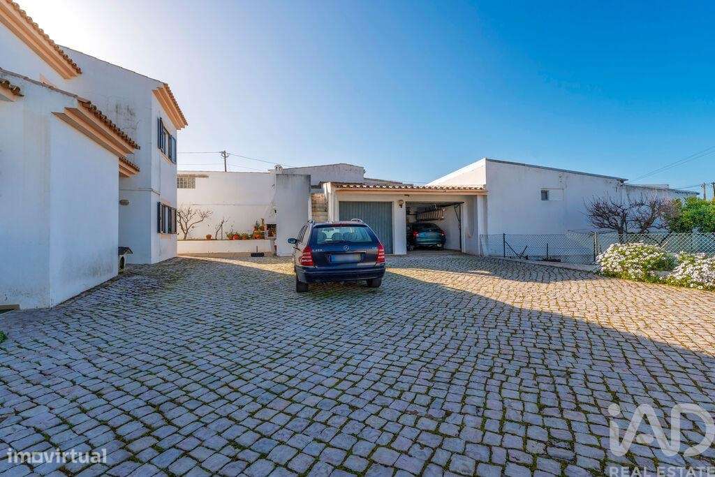 Casa / Villa T7 em Montenegro de 331 m2 - Grande imagem: 5/40